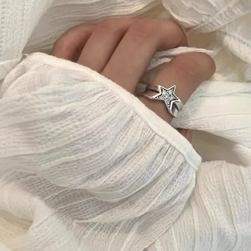 DAIIIBABYYY  -  Vintage Punk Style Zircon Star Couple Rings for Men Women Personality Adjustable Crystal Pentagram Ring Jewelry Y2K Accessories